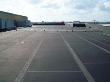 What are some common EPDM flat roof problems?